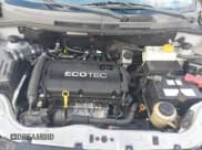 ✅ 2010 Chevrolet Aveo 1LT • VIN: KL1TD5DE1AB071936 • Lot: 43589863. Wystawiony na IAAI z przebiegiem Nie podano. Bezpłatny archiwum sprzedaży aukcyjnych z USA i szczegółowy raport historii pojazdu na DreamBid. Zdjęcie 10.