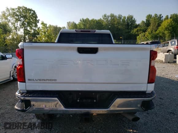✅ 2021 Chevrolet Silverado 2500HD Work Truck • VIN: 1GC1YLE72MF126027 • Lot: 68493335. Wystawiony na Copart z przebiegiem 154 965 mil. Bezpłatny archiwum sprzedaży aukcyjnych z USA i szczegółowy raport historii pojazdu na DreamBid. Zdjęcie 6.