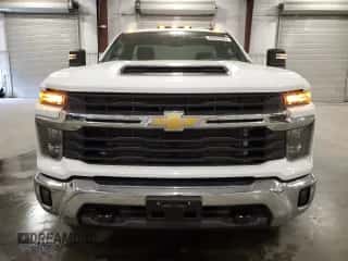 2024 Chevrolet Silverado 3500 с VIN 1GC3YTE77RF449831, выставлен на аукционе Copart как лот 68363605 с пробегом 8 509 миль миль и Списание • Salvage title. История ставок и продаж доступна на DreamBid. Изображение 5.