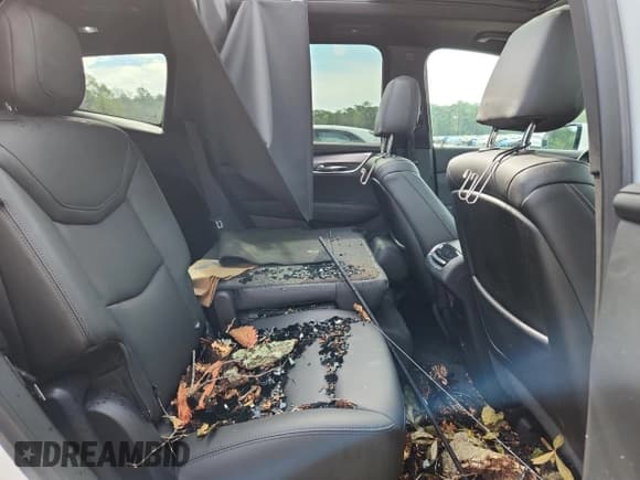 ✅ 2023 Cadillac XT6 FWD Luxury • VIN: 1GYKPAR49PZ177629 • Lot: 66738845. Wystawiony na Copart z przebiegiem 45 335 mil. Bezpłatny archiwum sprzedaży aukcyjnych z USA i szczegółowy raport historii pojazdu na DreamBid. Zdjęcie 11.