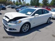 ✅ 2016 Ford Fusion Titanium • VIN: 3FA6P0SU1GR116118 • Lot: 42685489. Wystawiony na IAAI z przebiegiem 138 690 mil. Bezpłatny archiwum sprzedaży aukcyjnych z USA i szczegółowy raport historii pojazdu na DreamBid. Zdjęcie 2.