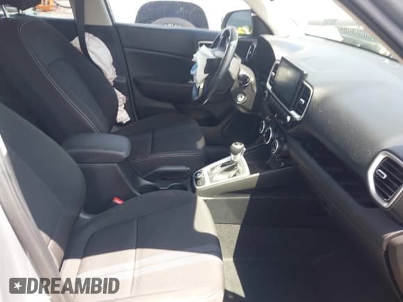 ✅ 2021 Hyundai Venue SEL • VIN: KMHRC8A31MU086354 • Lot: 42242139. Listed on IAAI with 81,963 mi. Free auction sales archive from the USA and detailed vehicle history report at DreamBid. Image 5.