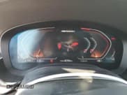 ✅ 2020 BMW 5 Series M550i xDrive • VIN: WBAJS7C02LBN96544 • Lot: 64272345. Wystawiony na Copart z przebiegiem 42 734 mil. Bezpłatny archiwum sprzedaży aukcyjnych z USA i szczegółowy raport historii pojazdu na DreamBid. Zdjęcie 9.