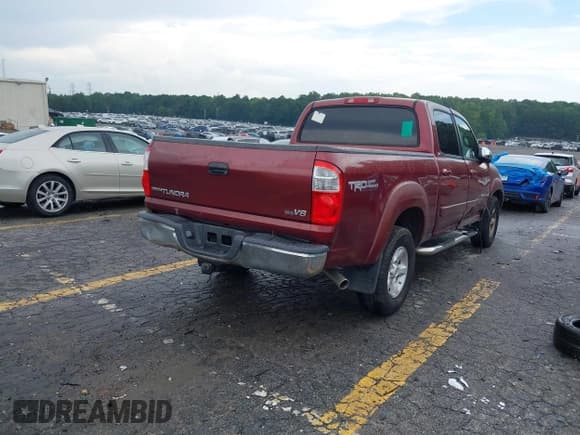 ✅ 2006 Toyota Tundra SR5 • VIN: 5TBET341X6S545977 • Лот: 42752548. Опубликован ранее на IAAI с пробегом 274 537 миль. Бесплатный доступ к архиву аукционных продаж из США и подробный отчёт об истории автомобиля на DreamBid. Изображение 4.