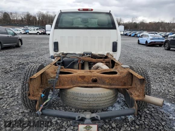 ✅ 2008 Chevrolet Silverado 2500HD Work Truck • VIN: 1GBHC24K88E102828 • Lot: 92293345. Wystawiony na Copart z przebiegiem 392 836 mil. Bezpłatny archiwum sprzedaży aukcyjnych z USA i szczegółowy raport historii pojazdu na DreamBid. Zdjęcie 6.