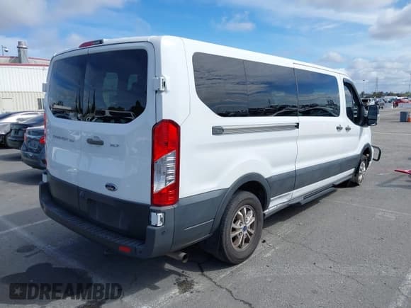 ✅ 2021 Ford Transit Passenger XL • VIN: 1FBAX2Y88MKA15155 • Lot: 41730982. Listed on IAAI with 70,357 mi. Free auction sales archive from the USA and detailed vehicle history report at DreamBid. Image 4.