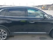 ✅ 2017 Lincoln MKX Reserve • VIN: 2LMPJ6LR5HBL10695 • Lot: 43512028. Listed on IAAI with 140,870 mi. Free auction sales archive from the USA and detailed vehicle history report at DreamBid. Image 12.