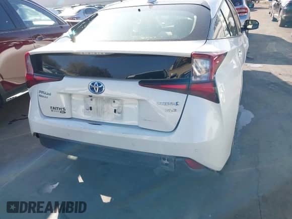 2020 Toyota Prius LE with VIN JTDL9RFU7L3015647, listed as a IAAI auction lot 43500977 with 55,174 mi miles and . Bid and sale history available at DreamBid. Image 17.