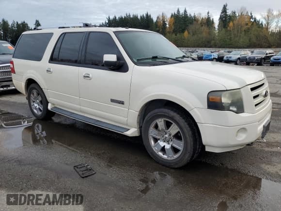 ✅ 2008 Ford Expedition Max Limited • VIN: 1FMFK20528LA15391 • Lot: 93777445. Listed on Copart with 210,646 mi. Free auction sales archive from the USA and detailed vehicle history report at DreamBid. Image 4.