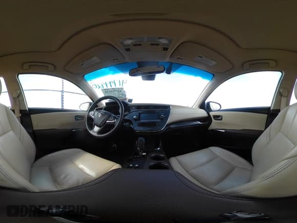 ✅ 2018 Toyota Avalon Hybrid XLE Plus • VIN: 4T1BD1EB6JU059993 • Lot: 41794920. Wystawiony na IAAI z przebiegiem 103 897 mil. Bezpłatny archiwum sprzedaży aukcyjnych z USA i szczegółowy raport historii pojazdu na DreamBid. Zdjęcie 18.