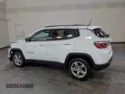 ✅ 2024 Jeep Compass Latitude • VIN: 3C4NJDBN3RT604189 • Лот: 94272155. Опубликован ранее на Copart с пробегом 27 194 миль. Бесплатный доступ к архиву аукционных продаж из США и подробный отчёт об истории автомобиля на DreamBid. Изображение 2.