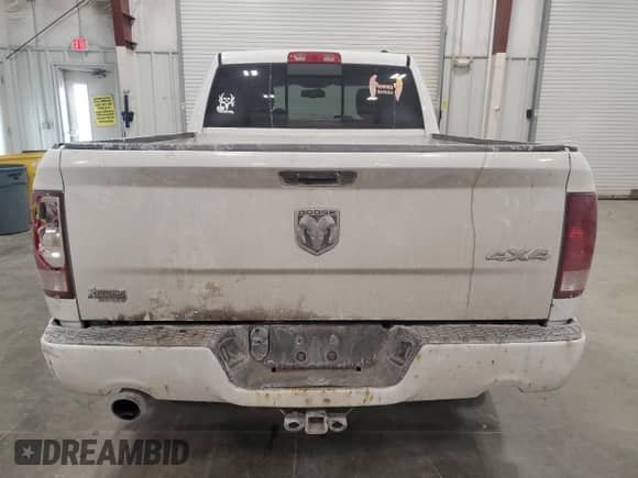 2010 Dodge 1500 Laramie z VIN 1D7RV1GT1AS240751, wystawiony jako Copart lot #82899144 z przebiegiem 217 260 mil mil oraz Nie do naprawy • Non repairable. Historia ofert i sprzedaży dostępna na DreamBid. Obrazek 6.