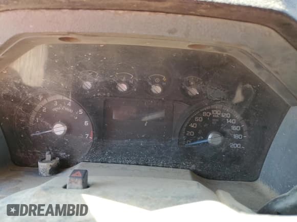 ✅ 2015 Ford F-350 XL • VIN: 1FTRF3B65FEA48534 • Lot: 68135964. Wystawiony na Copart z przebiegiem 204 110 mil. Bezpłatny archiwum sprzedaży aukcyjnych z USA i szczegółowy raport historii pojazdu na DreamBid. Zdjęcie 9.