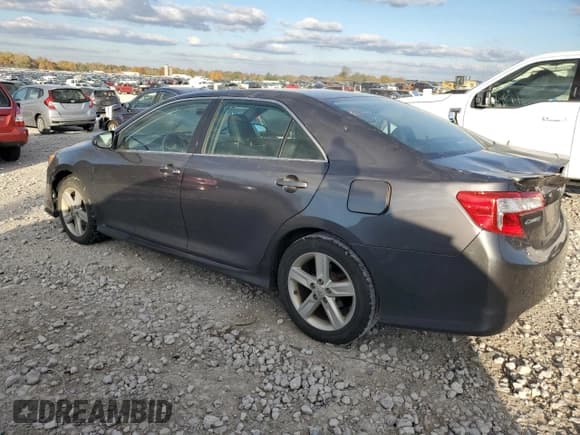 ✅ 2014 Toyota Camry SE • VIN: 4T1BF1FK6EU445022 • Lot: 90214165. Wystawiony na Copart z przebiegiem 89 117 mil. Bezpłatny archiwum sprzedaży aukcyjnych z USA i szczegółowy raport historii pojazdu na DreamBid. Zdjęcie 2.