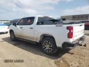 ✅ 2019 Chevrolet Silverado 1500 Custom Trail Boss • VIN: 1GCPYCEF6KZ298090 • Lot: 53043354. Wystawiony na Copart z przebiegiem Nie podano. Bezpłatny archiwum sprzedaży aukcyjnych z USA i szczegółowy raport historii pojazdu na DreamBid. Zdjęcie 2.