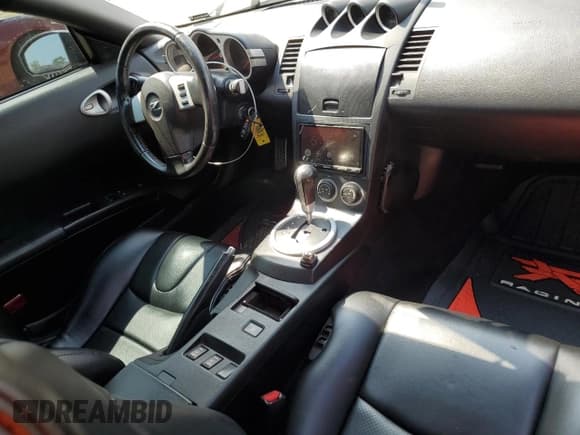 ✅ 2004 Nissan 350Z Touring • VIN: JN1AZ36A74T013329 • Lot: 68836465. Wystawiony na Copart z przebiegiem 184 894 mil. Bezpłatny archiwum sprzedaży aukcyjnych z USA i szczegółowy raport historii pojazdu na DreamBid. Zdjęcie 8.