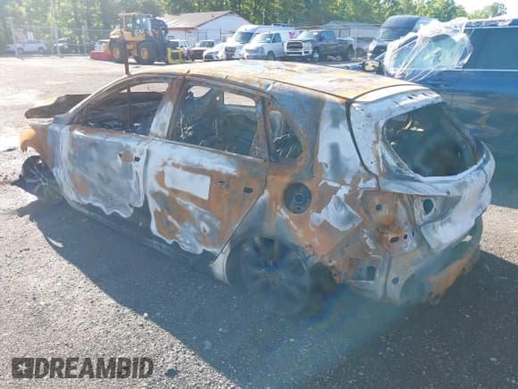 ✅ 2020 Hyundai Elantra • VIN: KMHH35LE0LU121831 • Лот: 40954458. Опубликован ранее на IAAI с пробегом Не указан. Бесплатный доступ к архиву аукционных продаж из США и подробный отчёт об истории автомобиля на DreamBid. Изображение 3.