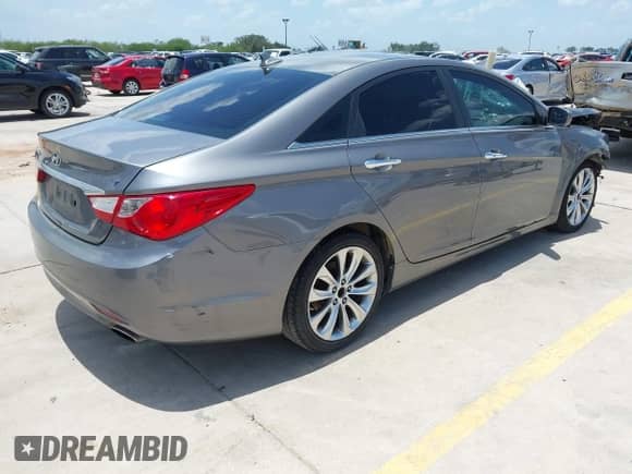 2011 Hyundai Sonata SE с VIN 5NPEC4AB7BH199400, выставлен на аукционе IAAI как лот 42543101 с пробегом 149 364 миль миль и . История ставок и продаж доступна на DreamBid. Изображение 4.