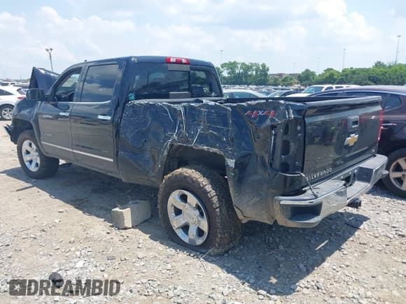 ✅ 2018 Chevrolet Silverado 1500 LTZ • VIN: 3GCUKSEC2JG385701 • Lot: 42591040. Wystawiony na IAAI z przebiegiem 138 760 mil. Bezpłatny archiwum sprzedaży aukcyjnych z USA i szczegółowy raport historii pojazdu na DreamBid. Zdjęcie 3.