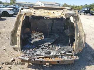 2016 Chevrolet Suburban LTZ z VIN 1GNSCJKC7GR270725, wystawiony jako Copart lot #85839055 z przebiegiem Nie podano mil oraz Szkoda całkowita • Salvage title. Historia ofert i sprzedaży dostępna na DreamBid. Obrazek 6.