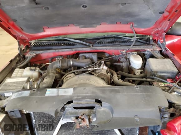 ✅ 2003 Chevrolet Silverado 1500 LS • VIN: 2GCEC19X031375754 • Lot: 67596955. Wystawiony na Copart z przebiegiem 224 694 mil. Bezpłatny archiwum sprzedaży aukcyjnych z USA i szczegółowy raport historii pojazdu na DreamBid. Zdjęcie 11.