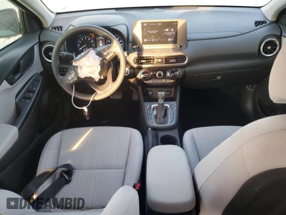 ✅ 2022 Hyundai Kona SEL • VIN: KM8K62AB3NU767209 • Lot: 82507665. Listed on Copart with 9,865 mi. Free auction sales archive from the USA and detailed vehicle history report at DreamBid. Image 8.