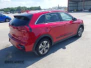 ✅ 2022 Kia Niro EX Premium • VIN: KNDCE3LG9N5128238 • Lot: 42628915. Wystawiony na IAAI z przebiegiem 36 441 mil. Bezpłatny archiwum sprzedaży aukcyjnych z USA i szczegółowy raport historii pojazdu na DreamBid. Zdjęcie 4.