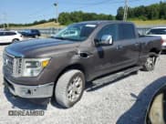 ✅ 2016 Nissan Titan SL • VIN: 1N6BA1F45GN502633 • Lot: 66391195. Wystawiony na Copart z przebiegiem 56 912 mil. Bezpłatny archiwum sprzedaży aukcyjnych z USA i szczegółowy raport historii pojazdu na DreamBid. Zdjęcie 1.
