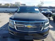 ✅ 2016 Chevrolet Suburban LTZ • VIN: 1GNSCJKC3GR441695 • Lot: 43422309. Wystawiony na IAAI z przebiegiem 157 379 mil. Bezpłatny archiwum sprzedaży aukcyjnych z USA i szczegółowy raport historii pojazdu na DreamBid. Zdjęcie 12.