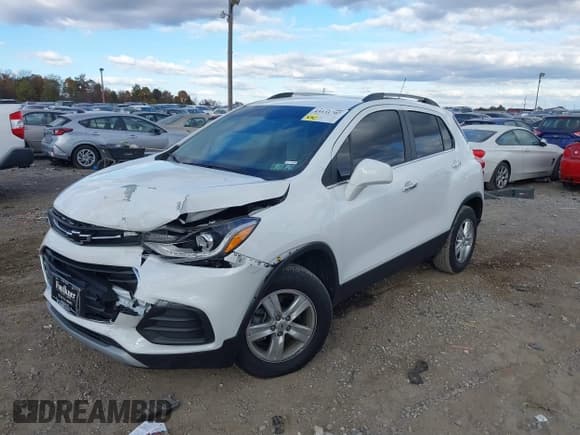 ✅ 2020 Chevrolet Trax LT • VIN: KL7CJPSB5LB000700 • Lot: 43531707. Wystawiony na IAAI z przebiegiem 28 920 mil. Bezpłatny archiwum sprzedaży aukcyjnych z USA i szczegółowy raport historii pojazdu na DreamBid. Zdjęcie 17.