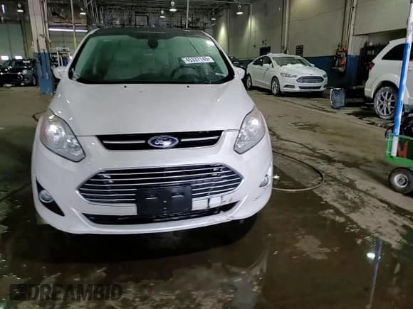 ✅ 2016 Ford C-Max SEL • VIN: 1FADP5BU9GL111025 • Lot: 45337145. Wystawiony na Copart z przebiegiem 185 389 mil. Bezpłatny archiwum sprzedaży aukcyjnych z USA i szczegółowy raport historii pojazdu na DreamBid. Zdjęcie 14.