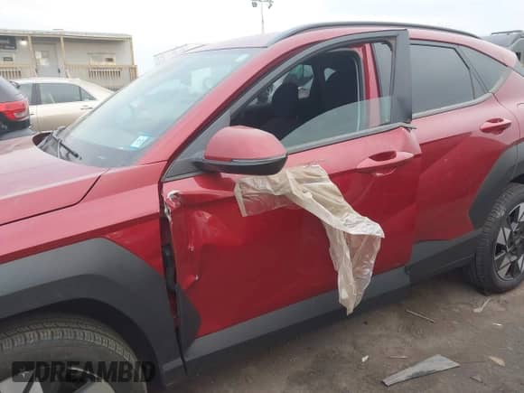 2024 Hyundai Kona SEL with VIN KM8HCCAB0RU087816, listed as a IAAI auction lot 41229406 with 9,351 mi miles and . Bid and sale history available at DreamBid. Image 6.