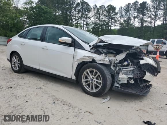 ✅ 2016 Ford Focus SE • VIN: 1FADP3F26GL369418 • Lot: 54256525. Listed on Copart with 139,871 mi. Free auction sales archive from the USA and detailed vehicle history report at DreamBid. Image 4.