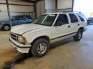 ✅ 1996 Chevrolet Blazer • VIN: 1GNDT13W5T2230602 • Lot: 87273235. Wystawiony na Copart z przebiegiem 201 815 mil. Bezpłatny archiwum sprzedaży aukcyjnych z USA i szczegółowy raport historii pojazdu na DreamBid. Zdjęcie 1.