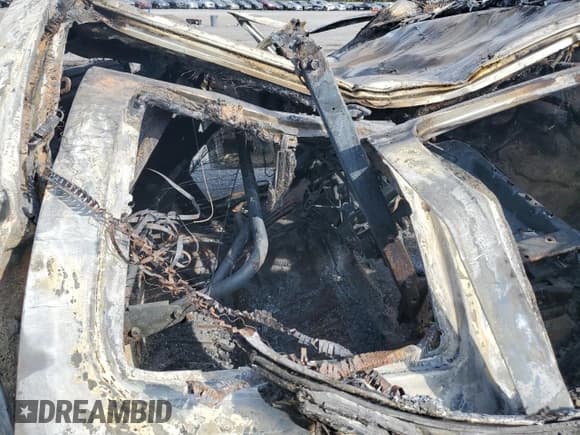 ✅ 2002 Chevrolet Silverado 1500 LS • VIN: 2GCEK19T621227252 • Лот: 71764794. Опубликован ранее на Copart с пробегом Не указан. Бесплатный доступ к архиву аукционных продаж из США и подробный отчёт об истории автомобиля на DreamBid. Изображение 11.