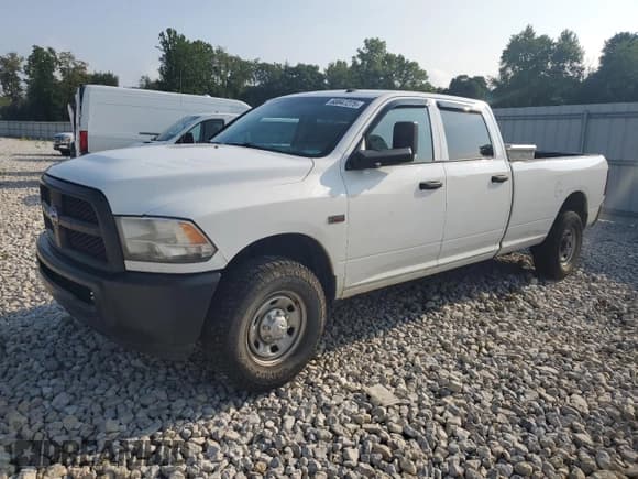 ✅ 2016 Ram 2500 Tradesman • VIN: 3C6UR4HJ1GG117658 • Lot: 68847275. Wystawiony na Copart z przebiegiem 254 155 mil. Bezpłatny archiwum sprzedaży aukcyjnych z USA i szczegółowy raport historii pojazdu na DreamBid. Zdjęcie 1.