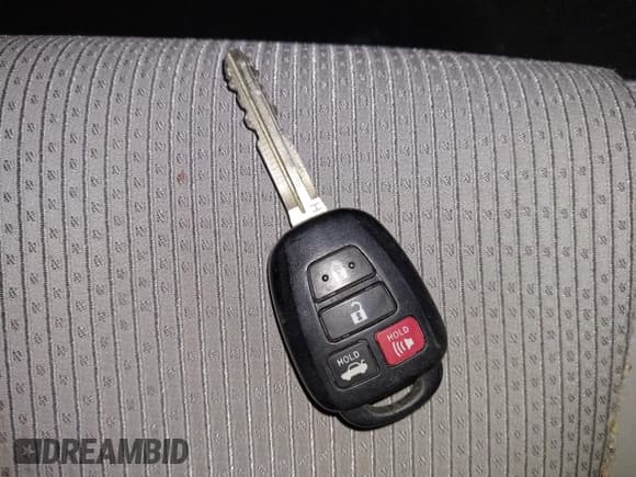 ✅ 2017 Toyota Camry SE • VIN: 4T1BF1FK0HU754716 • Lot: 43484620. Listed on IAAI with 169,869 mi. Free auction sales archive from the USA and detailed vehicle history report at DreamBid. Image 11.