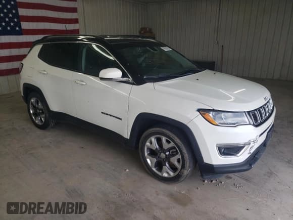 ✅ 2020 Jeep Compass Limited • VIN: 3C4NJCCB7LT211415 • Lot: 55326245. Wystawiony na Copart z przebiegiem 110 560 mil. Bezpłatny archiwum sprzedaży aukcyjnych z USA i szczegółowy raport historii pojazdu na DreamBid. Zdjęcie 4.