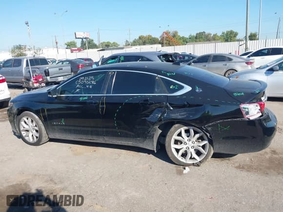 ✅ 2014 Chevrolet Impala LT • VIN: 1G1115SL5EU165976 • Lot: 43373848. Listed on IAAI with 120,897 mi. Free auction sales archive from the USA and detailed vehicle history report at DreamBid. Image 14.