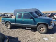 ✅ 1996 Chevrolet Silverado 1500 • VIN: 1GCEK19R8TE248821 • Lot: 82132615. Wystawiony na Copart z przebiegiem 291 896 mil. Bezpłatny archiwum sprzedaży aukcyjnych z USA i szczegółowy raport historii pojazdu na DreamBid. Zdjęcie 4.