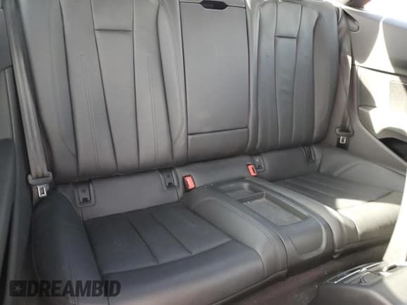 ✅ 2018 Audi A5 Premium • VIN: WAUNNAF55JA001699 • Лот: 43041905. Опубликован ранее на Copart с пробегом 55 938 миль. Бесплатный доступ к архиву аукционных продаж из США и подробный отчёт об истории автомобиля на DreamBid. Изображение 10.