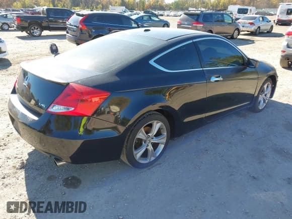 ✅ 2011 Honda Accord EX-L • VIN: 1HGCS2B82BA008086 • Lot: 43536479. Wystawiony na IAAI z przebiegiem 290 563 mil. Bezpłatny archiwum sprzedaży aukcyjnych z USA i szczegółowy raport historii pojazdu na DreamBid. Zdjęcie 4.