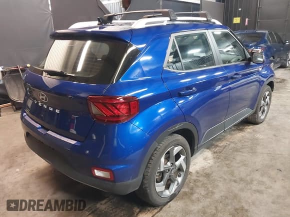 ✅ 2022 Hyundai Venue SEL • VIN: KMHRC8A35NU154415 • Lot: 41872440. Listed on IAAI with 39,342 mi. Free auction sales archive from the USA and detailed vehicle history report at DreamBid. Image 4.