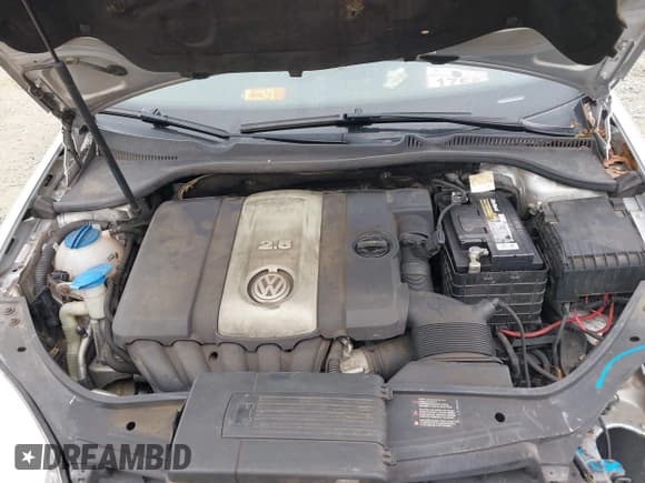 ✅ 2006 Volkswagen Jetta 2.5L • VIN: 3VWSF71KX6M730663 • Лот: 42944562. Опубликован ранее на IAAI с пробегом 150 255 миль. Бесплатный доступ к архиву аукционных продаж из США и подробный отчёт об истории автомобиля на DreamBid. Изображение 10.