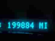 2005 Chevrolet Suburban LS z VIN 1GNFK16Z45J176719, wystawiony jako IAAI lot #42325067 z przebiegiem 199 884 mil mil oraz . Historia ofert i sprzedaży dostępna na DreamBid. Obrazek 15.