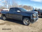 ✅ 2017 Chevrolet Silverado 1500 LT • VIN: 1GCVKREC8HZ223501 • Лот: 93598345. Опубликован ранее на Copart с пробегом Не указан. Бесплатный доступ к архиву аукционных продаж из США и подробный отчёт об истории автомобиля на DreamBid. Изображение 4.