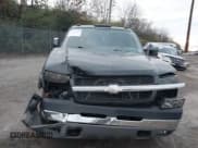 ✅ 2004 Chevrolet Silverado 2500HD LS • VIN: 1GCHK23224F227229 • Lot: 43679148. Wystawiony na IAAI z przebiegiem 171 831 mil. Bezpłatny archiwum sprzedaży aukcyjnych z USA i szczegółowy raport historii pojazdu na DreamBid. Zdjęcie 13.