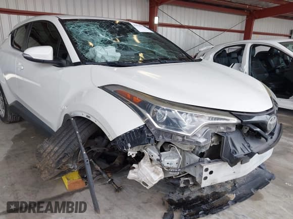 ✅ 2019 Toyota C-HR LE • VIN: NMTKHMBX4KR099486 • Lot: 43678331. Listed on IAAI with 299,670 mi. Free auction sales archive from the USA and detailed vehicle history report at DreamBid. Image 6.