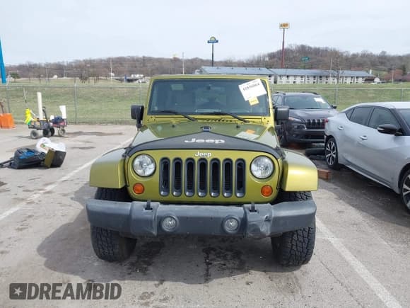✅ 2007 Jeep Wrangler Unlimited Sahara • VIN: 1J8GA59167L161894 • Lot: 41856064. Listed on IAAI with 122,714 mi. Free auction sales archive from the USA and detailed vehicle history report at DreamBid. Image 13.