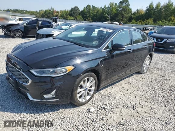 ✅ 2019 Ford Fusion Titanium • VIN: 3FA6P0SU7KR111160 • Lot: 80693325. Listed on Copart with 99,454 mi. Free auction sales archive from the USA and detailed vehicle history report at DreamBid. Image 1.